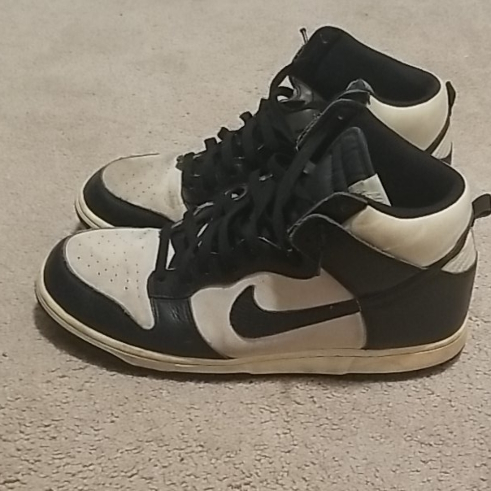 Nike Dunk High Black and Grey Suede VNTG